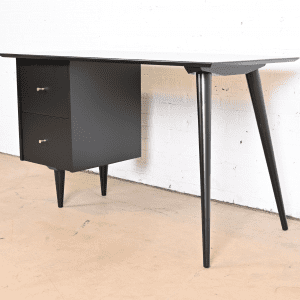 Paul McCobb Planner Group Mid-Century Modern Writing Desk, Newly Refinished