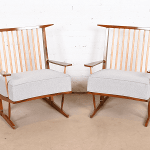 Conoid Lounge Chairs in Sculpted Walnut After George Nakashima, Pair