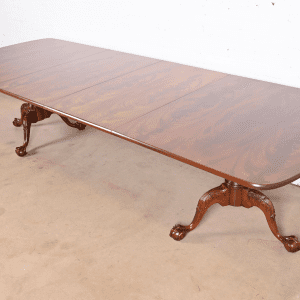 Henredon Georgian Flame Mahogany Double Pedestal Extension Dining Table, Newly Refinished