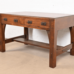 Limbert Antique Mission Oak Arts & Crafts Desk or Library Table, Circa 1900