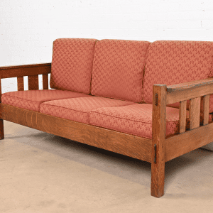 Stickley Brothers Antique Mission Oak Arts and Crafts Settle Sofa, Circa 1900