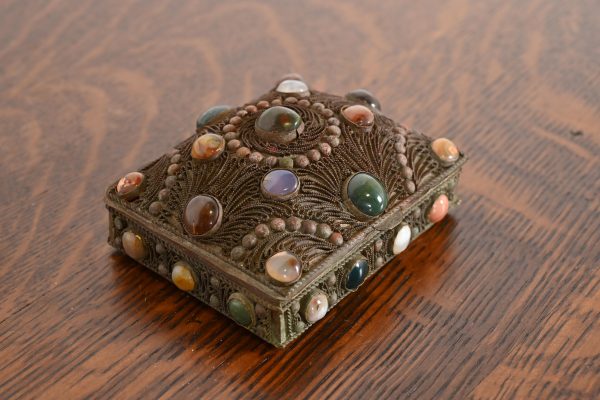 Antique Tibetan Bronze Filigree and Agate Jewelry Box - Image 4