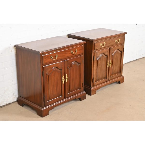 Henkel Harris Georgian Solid Mahogany Nightstands, Pair - Image 4