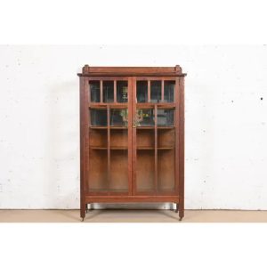 Limbert Style Antique Mission Oak Arts and Crafts Bookcase Cabinet, Circa 1900