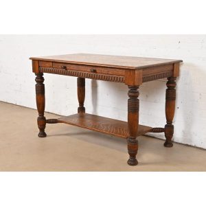 R. J. Horner Style Antique Victorian Tiger Oak Writing Desk or Library Table, Circa 1890s