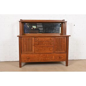 Stickley Brothers Style Antique Mission Oak Arts & Crafts Sideboard or Bar Cabinet, Circa 1900