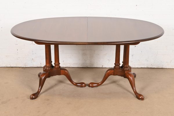 Baker Furniture Georgian Cherry Wood Double Pedestal Extension Dining Table, Newly Refinished - Image 7