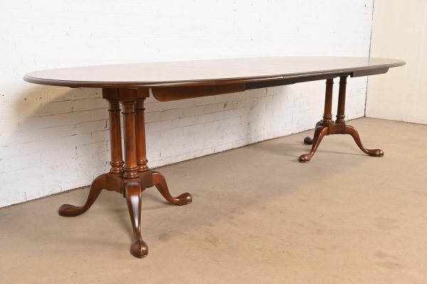 Baker Furniture Georgian Cherry Wood Double Pedestal Extension Dining Table, Newly Refinished - Image 4