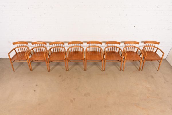 Paul McCobb Planner Group Solid Maple Spindle Back Armchairs, Set of Eight - Image 5