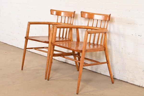 Paul McCobb Planner Group Solid Maple Spindle Back Armchairs, Pair - Image 2