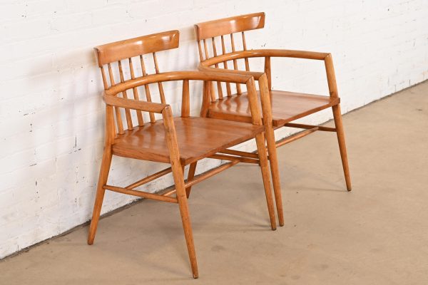 Paul McCobb Planner Group Solid Maple Spindle Back Armchairs, Pair - Image 3