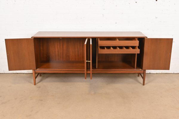 Kipp Stewart for Calvin Furniture Mid-Century Modern Walnut and Rosewood Sideboard Credenza, Newly Refinished - Image 5