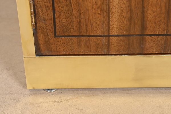 Mastercraft Mid-Century Hollywood Regency Campaign Walnut and Brass Nightstands, Pair - Image 7