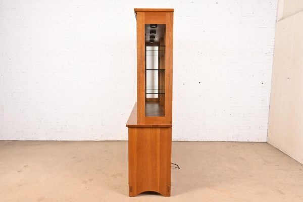 Stickley Harvey Ellis Collection Arts & Crafts Inlaid Oak Lighted Breakfront Bookcase Cabinet - Image 10