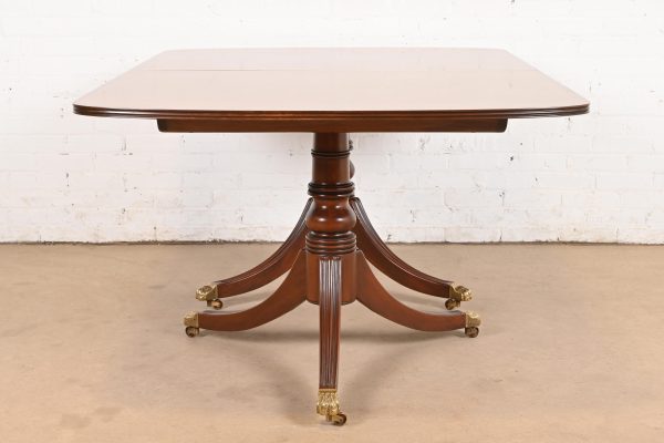 Henredon Georgian Banded Mahogany Double Pedestal Extension Dining Table, Newly Refinished - Image 10