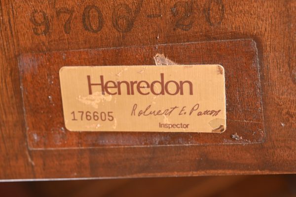 Henredon Georgian Banded Mahogany Double Pedestal Extension Dining Table, Newly Refinished - Image 11