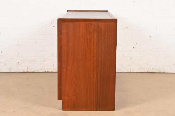 Merton Gershun for Dillingham Mid-Century Modern Walnut Sideboard or Bar Cabinet, 1960s - Image 10