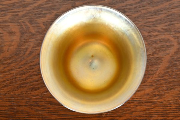 Louis Comfort Tiffany Favrile Iridescent Art Glass Footed Bowl or Compote Dish - Image 3