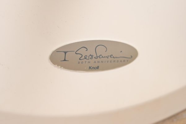 Eero Saarinen for Knoll Mid-Century Modern White Pedestal Tulip Side Table - Image 6