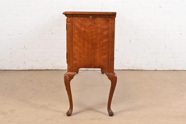 Henredon Queen Anne Solid Cherry Wood Sideboard Credenza - Image 10
