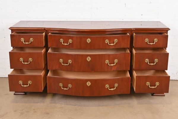 Baker Furniture Georgian Mahogany Bow Front Dresser or Credenza - Image 5