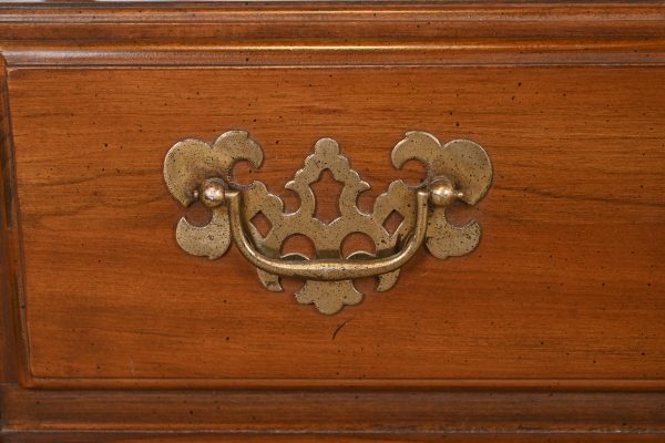 Ethan Allen Georgian Carved Cherry Wood Étagère or Bookcase - Image 8