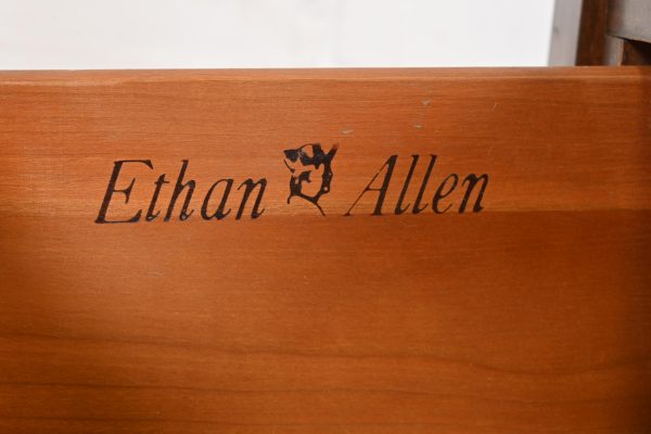 Ethan Allen Georgian Carved Cherry Wood Étagère or Bookcase - Image 9