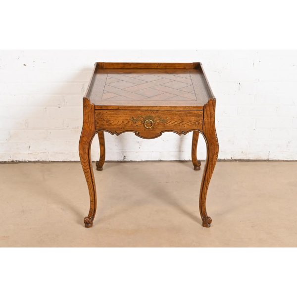 Baker Furniture French Provincial Louis XV Carved Oak and Burl Wood Tea Table or Occasional Side Table, Circa 1960s - Image 3