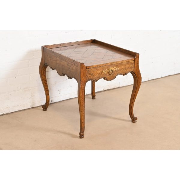 Baker Furniture French Provincial Louis XV Carved Oak and Burl Wood Tea Table or Occasional Side Table, Circa 1960s - Image 4