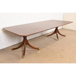 Baker Furniture Historic Charleston Georgian Banded Mahogany Double Pedestal Extension Dining Table, Newly Refinished