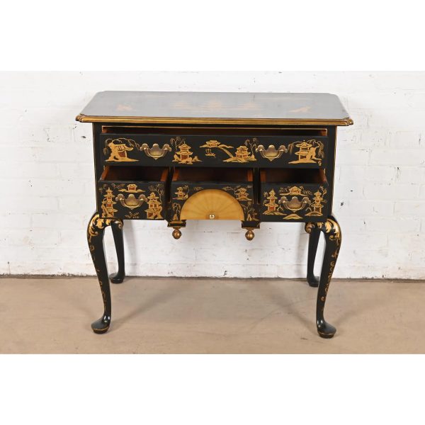 Baker Furniture Style Queen Anne Chinoiserie Hand Painted Black Lacquered and Gold Gilt Dressing Table or Entry Table - Image 5