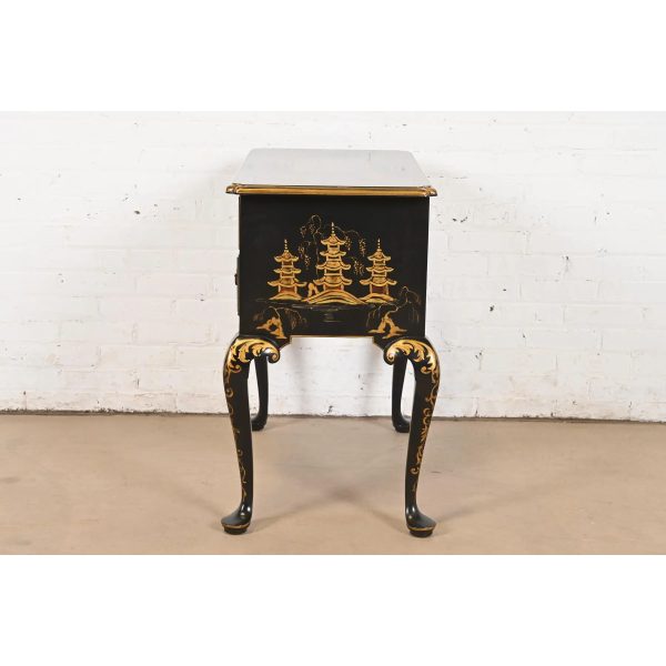 Baker Furniture Style Queen Anne Chinoiserie Hand Painted Black Lacquered and Gold Gilt Dressing Table or Entry Table - Image 10