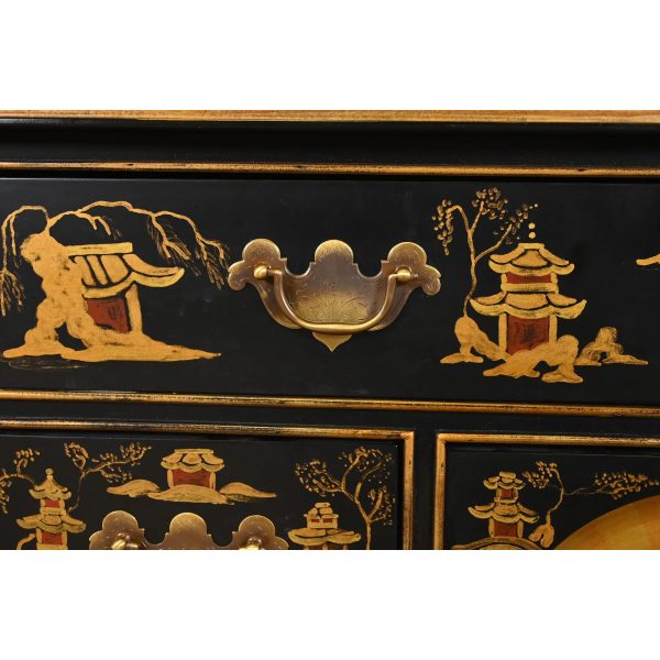 Baker Furniture Style Queen Anne Chinoiserie Hand Painted Black Lacquered and Gold Gilt Dressing Table or Entry Table - Image 7