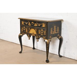 Baker Furniture Style Queen Anne Chinoiserie Hand Painted Black Lacquered and Gold Gilt Dressing Table or Entry Table