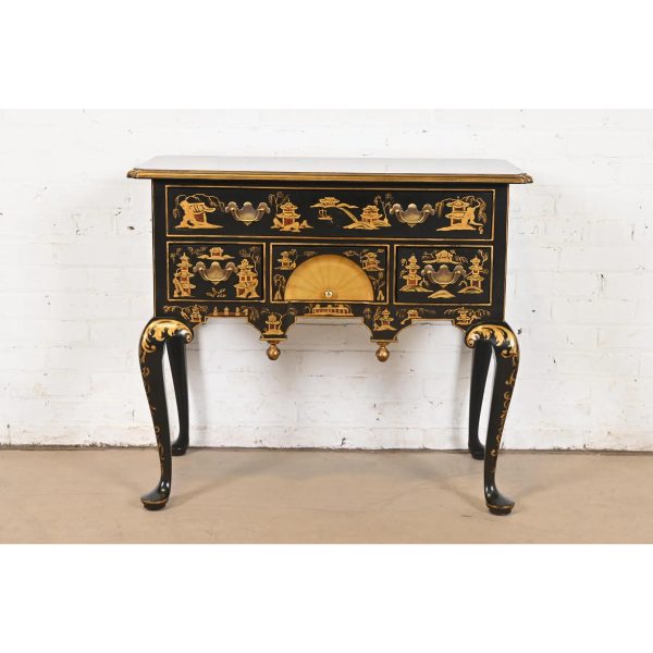 Baker Furniture Style Queen Anne Chinoiserie Hand Painted Black Lacquered and Gold Gilt Dressing Table or Entry Table - Image 2