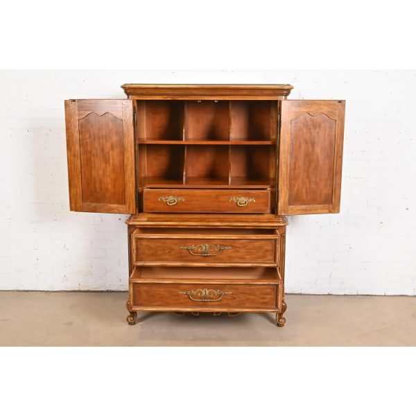 Drexel Heritage French Provincial Louis XV Carved Walnut Gentleman's Chest - Image 5