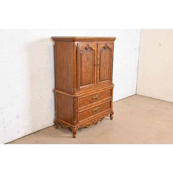 Drexel Heritage French Provincial Louis XV Carved Walnut Gentleman's Chest - Image 4
