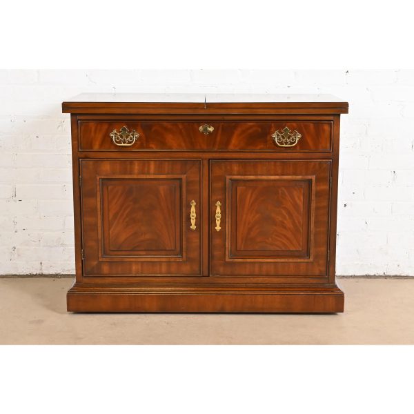 Drexel Heritage Georgian Flame Mahogany Flip Top Server or Bar Cabinet