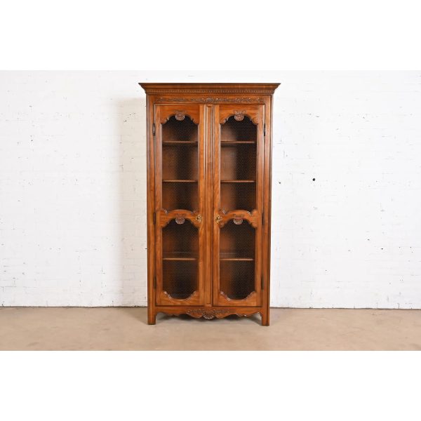 Kindel Furniture French Provincial Louis XV Carved Cherry Wood Lighted Bibliotheque Bookcase Cabinet - Image 2
