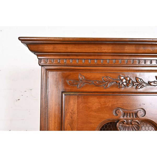 Kindel Furniture French Provincial Louis XV Carved Cherry Wood Lighted Bibliotheque Bookcase Cabinet - Image 6