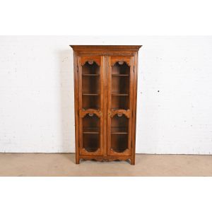 Kindel Furniture French Provincial Louis XV Carved Cherry Wood Lighted Bibliotheque Bookcase Cabinet