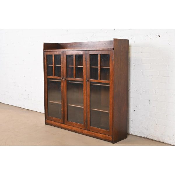 Limbert Antique Mission Oak Arts and Crafts Triple Bookcase Cabinet, Circa 1900 - Image 3