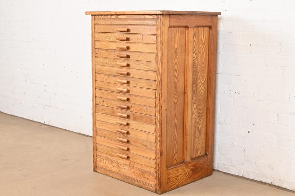 Antique Arts & Crafts Oak 16-Drawer Architect's Blueprint Flat File Cabinet, Circa 1900