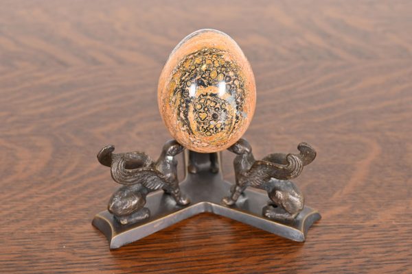 Art Deco Leopard Skin Jasper Egg on Bronze Base With Griffins - Image 2