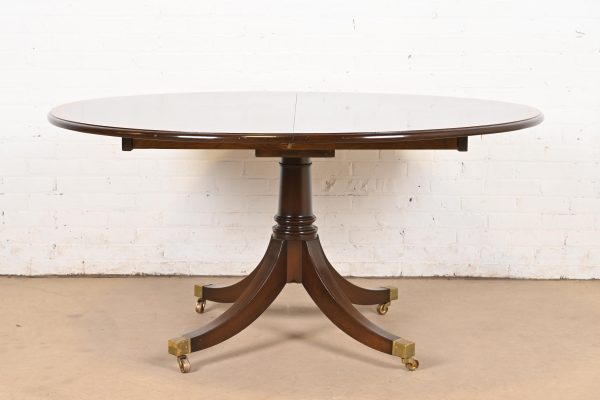 Baker Furniture Style Georgian Banded Mahogany Pedestal Extension Dining Table - Image 2
