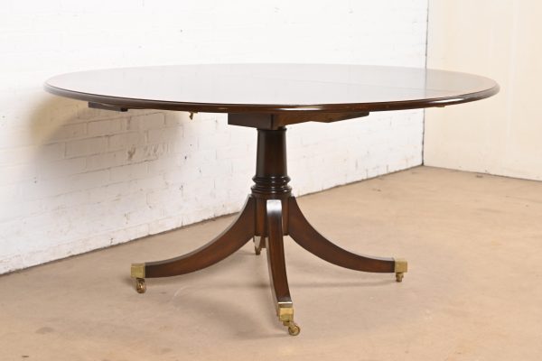 Baker Furniture Style Georgian Banded Mahogany Pedestal Extension Dining Table - Image 4