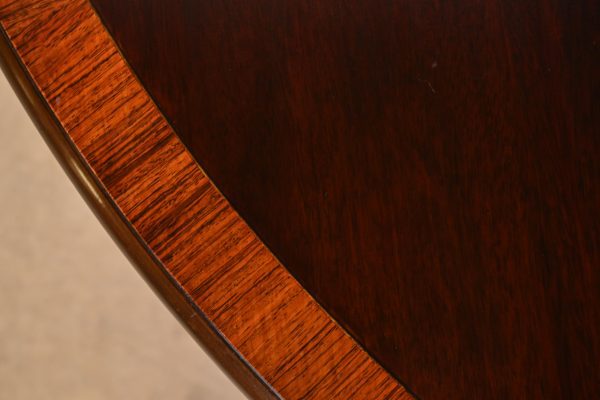 Baker Furniture Style Georgian Banded Mahogany Pedestal Extension Dining Table - Image 10