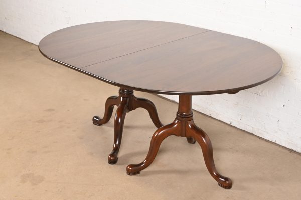 Henkel Harris Georgian Solid Mahogany Double Pedestal Extension Dining Table, Newly Refinished - Image 8