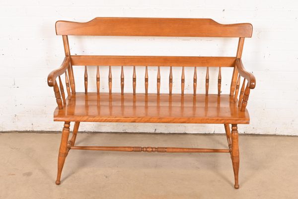 Ethan Allen American Colonial Carved Solid Maple Spindle Bench - Image 3