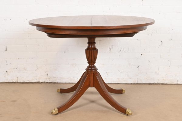 Baker Furniture Style Georgian Banded Mahogany Pedestal Extension Dining Table, Newly Refinished - Image 3